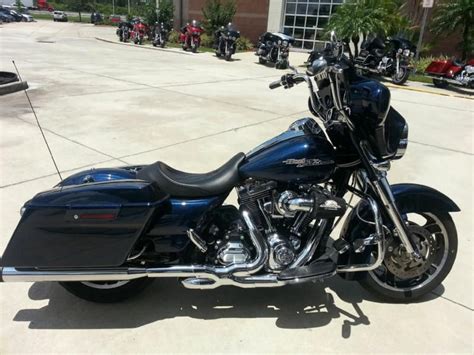 It also features a full custom molded body kit,18in front brake set up, lots of chrome and billet parts,powdercoated motor with dimond cut heads. 2012 Harley Davidson FLHX Street Glide Big Blue for sale ...