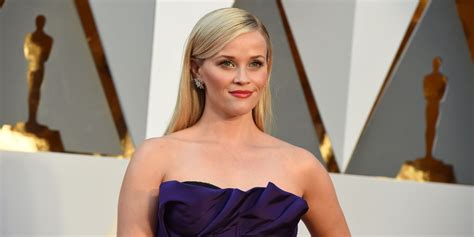 Reese Witherspoon Shares The One Lesson She Learned After Getting Married At 23 Legally Blonde 3