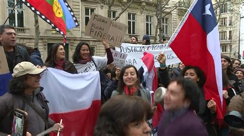 Perhaps you follow the law of attraction and just can't quite conquer manifestation? À Paris, une manifestation en soutien au peuple chilien | AFP Images - YouTube