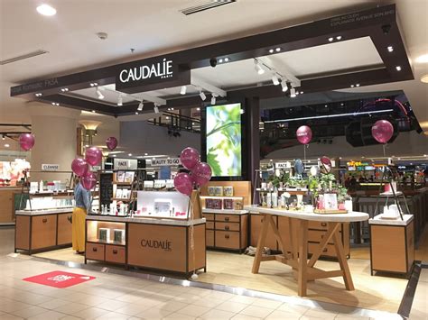 1 utama is proudly the world's 4th largest mall recognized by forbes and cnn travel, and the biggest shopping centre in malaysia. Caudalie Opens Its Second Standalone Store In 1 Utama ...
