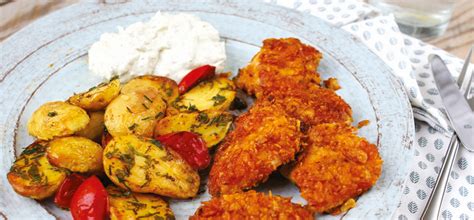 edeka chicken cheese nuggets extra knusprige panade mit sesam verfeinert mit 22% emmentaler von edeka zentrale ag & co. EDEKA Kötter | Knusprige Chicken Nuggets mit Ofenkartoffeln