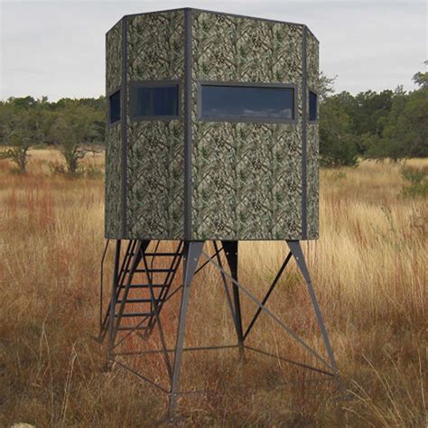Octagon Shaped Deer Stand 60 In X 80 In With 8 Foot Tower Rifle Windows