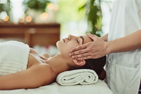 I Get A Massage Every New Year S Eve For My Muscles And Mind Popsugar Fitness Uk