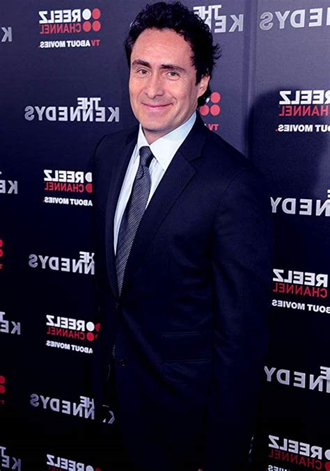 An inch is a unit of length equal to exactly 2.54 centimeters. Demián Bichir Wiki and Bio: Net Worth, Married, Wife ...