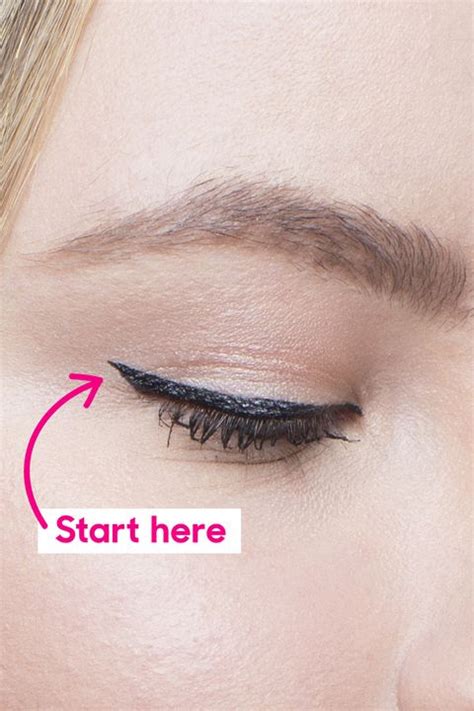 How To Apply Cat Eyeliner On Hooded Eyes Winged Liner
