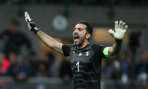 Gianluigi gigi buffon ufficiale omri (italian pronunciation: ¿Gianluigi Buffon en la Euro 2020?