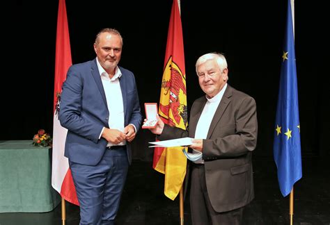 Ehrenzeichenverleihung an verdiente Persönlichkeiten Land Burgenland
