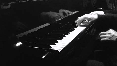 We are plastic (melt in the summer). COLDPLAY - Viva la Vida Piano duet - YouTube