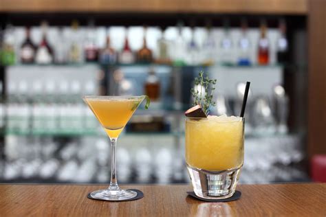 Bartender S Guide To The Most Popular Bar Drinks