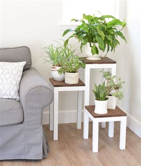 12 Elegant DIY Plant Stand Ideas and Inspirations - EnthusiastHome