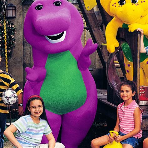 Demi lovato on barney by discovery kids channel. Did you know these unusual facts about Selena Gomez ...
