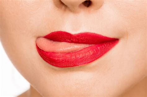 Os Lábios Vermelhos Sensuais Boca Aberta Dentes Brancos Foto Grátis