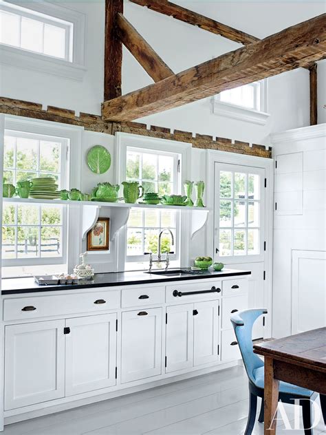 25 Black Countertops to Inspire Your Kitchen Renovation | Black kitchen