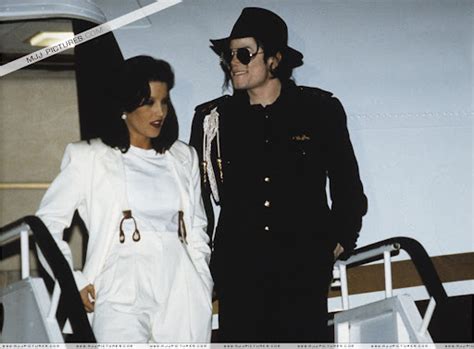 Michael jackson wife lisa marie presley. Michael And Lisa Marie Presley-Jackson - Michael Jackson ...