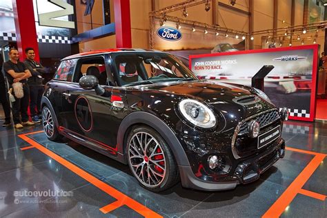 2015 Mini Cooper S Gets 211 Hp With Jcw Tuning Kit At Essen Live