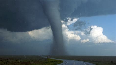 10 Powerful And Deadliest Tornadoes In World History Rankred