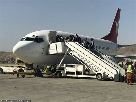 Afghanistans New Rulers Restart Domestic Flights From Kabul Airport