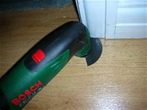 Cut the laminate with an electric jigsaw at the maximum speed of the electric motor. Bosch PMF 180 E | Reviews | Power Tools