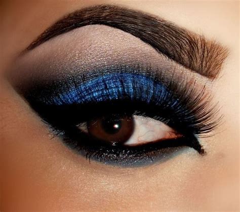 sexy blue bold makeup kiss makeup smokey eye makeup makeup art makeup tips beauty makeup