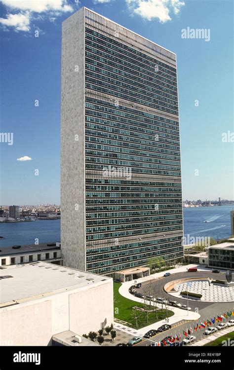 United Nations Headquarters Building In New York City Usa Stock Photo
