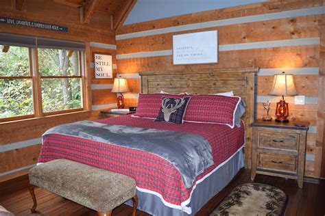 Romantic honeymoon & family cabin rentals in townsend tn near the river, bike path & great smoky mountains national park & cades cove. A View for Two: Townsend TN 1 Bedroom Vacation Cabin ...