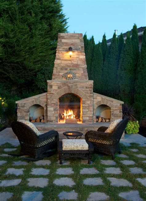 Outdoor Fireplace Ideas That Are Warm And Cozy