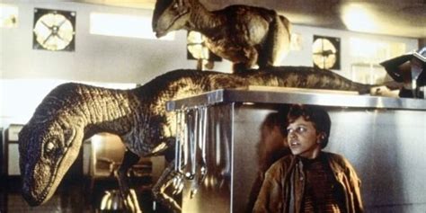Jurassic Park Has One Huge Plot Hole You Mightve Missed Huffpost
