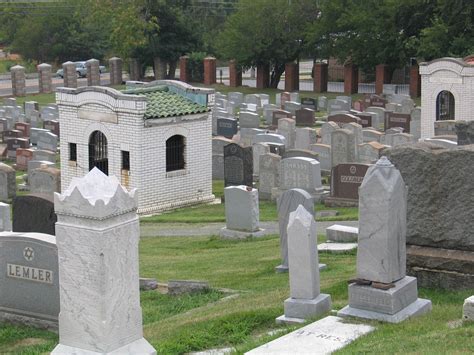 A Visit To The Cemetery Jewish Museum Of Maryland