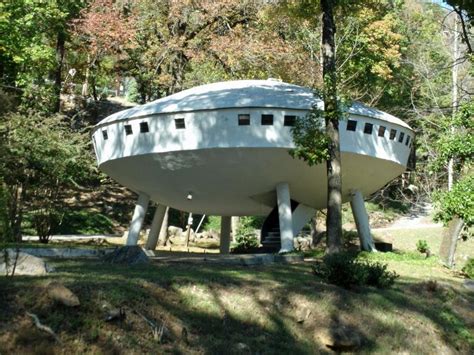 Flying Saucer House Photos