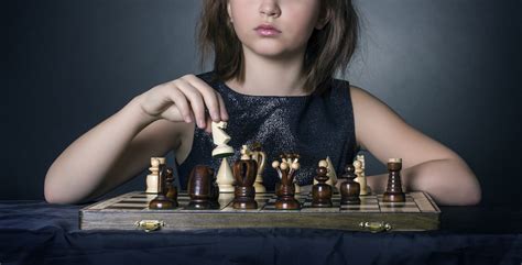 Real Life Queens Gambit 10 Amazing Female Chess Players Content Bash