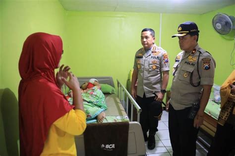 Contextual translation of pihak sekolah into english. Pihak Sekolah Akan Diperiksa Soal Dugaan Perundungan MS ...