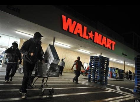 What Time Black Friday Start Walmart Central Time - Walmart Still Hasn't Paid Its $7,000 Fine For 2008 Black Friday Death