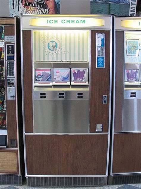 Old Skool Ice Cream Vending Machine Vintage Advertisements Coin Op