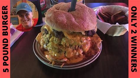 5lb Burger With Nacho Cheese The King Burger Challenge Hensells