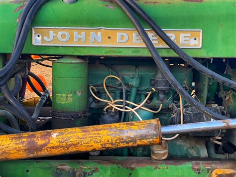 Who Makes John Deere Tractor Engines Homelization