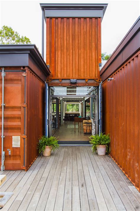 50 Creative Houses Built With Containers