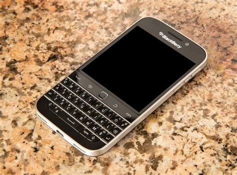 Blackberry Classic Review A Killer Smartphone For Keyboard Lovers