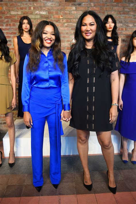 Kimora Lee Simmons Youngest Daughter Aoki Defends Sister Ming From