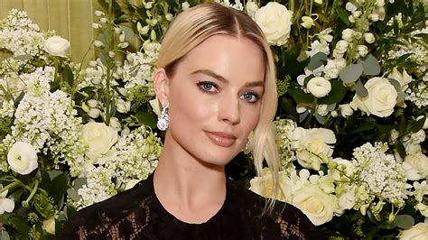 The Meaningful Item Margot Robbie Always Carries With Her