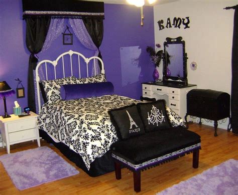 Gorgeous gothic bedroom ideas, think gorgeous gothic bedroom ideas just showed showcase all those three things mentioned but course style design not everyone statues or cute issues which can be just going down on the table near the tv shouldn't be the case for the contemporary design. 20+ Awesome Gothic Bedroom Ideas - The Urban Interior ...