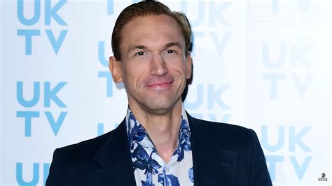 'tv doctor' (according to my critics) and scourge of pseudoscience. Christian Jessen: "Coronavirus? La scusa degli italiani ...