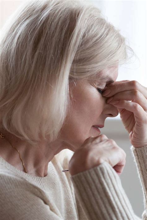 Ocular Migraine Symptoms Causes And Risks