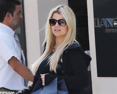 Jessica Simpson Chooses A Laid Back Look To Shop Beverly Hills