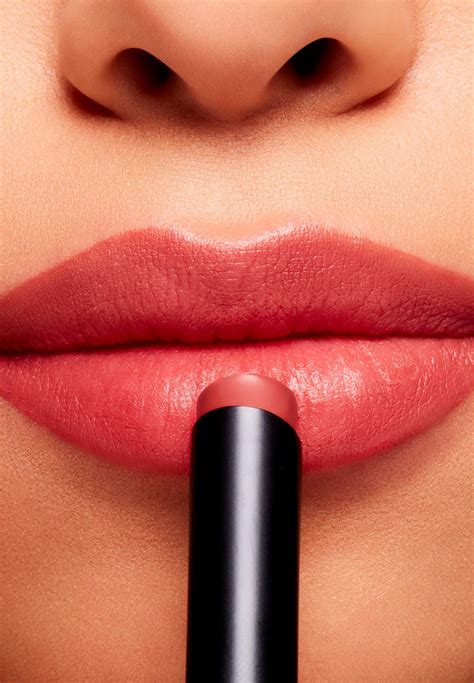 Buy Mac Cosmetics Brown Powder Kiss Velvet Blur Slim Stick Brickthrough For Women In Mena