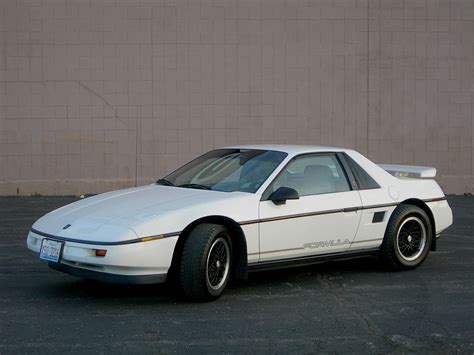 Pontiac Fiero 1984 1988 Hatchback 3 Door Outstanding Cars