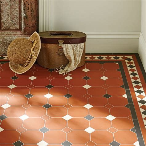 Harrogate Victorian Tile Pattern With Austen Border In Red Black And