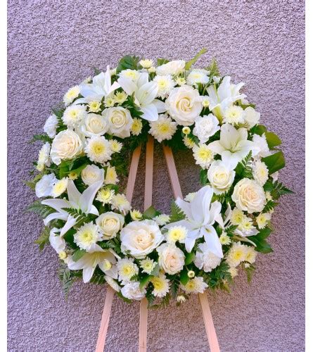 Classic Tribute Wreath San Gabriel Ca Florist