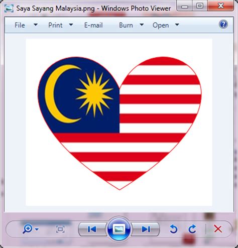 Di sudut atas kiri terdapat kotak berwarna biru yang melambangkan persatuan. Cara Buat Bendera Malaysia Bentuk Hati Guna Microsoft Word ...
