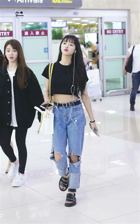 Yooa Oh My Girl Airport Fashion Kpop Kpop Fashion Female