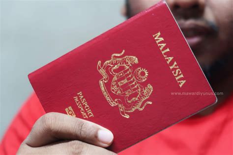 Mengapa kita perlu buat pasport malaysia dan dimana tempat buat pasport di malaysia. 4 JENIS PASSPORT YANG ADA DI MALAYSIA YANG PERLU KORANG ...